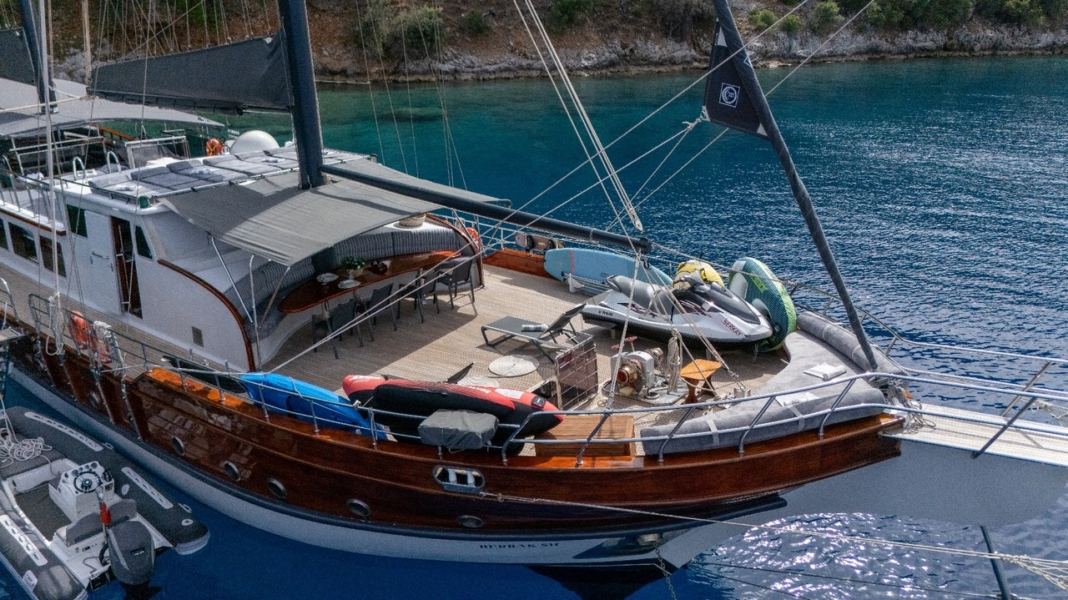 Charter the Berrak Su gulet in Turkey — sail the Turkish Riviera in luxury with 6 cabins, water toys, stunning coves, and premium service.