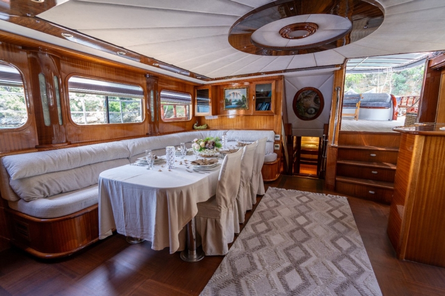 Charter the Berrak Su gulet in Turkey — sail the Turkish Riviera in luxury with 6 cabins, water toys, stunning coves, and premium service.