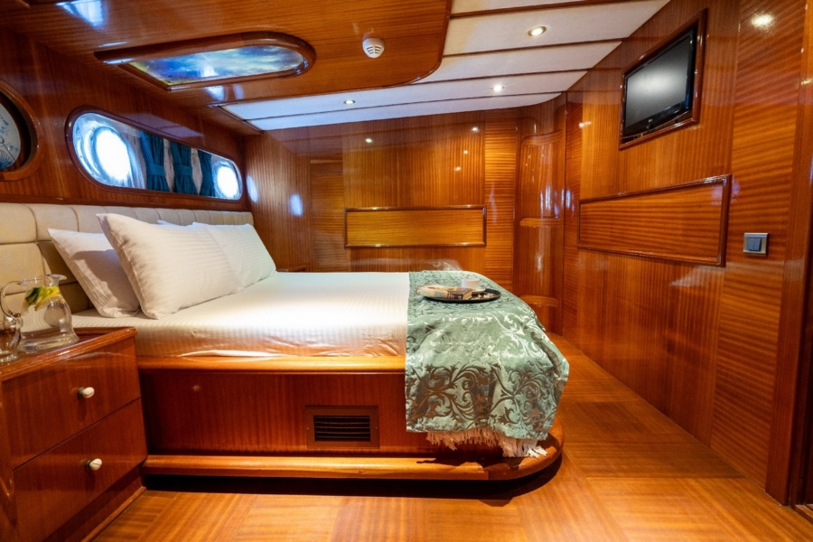 Charter the Berrak Su gulet in Turkey — sail the Turkish Riviera in luxury with 6 cabins, water toys, stunning coves, and premium service.