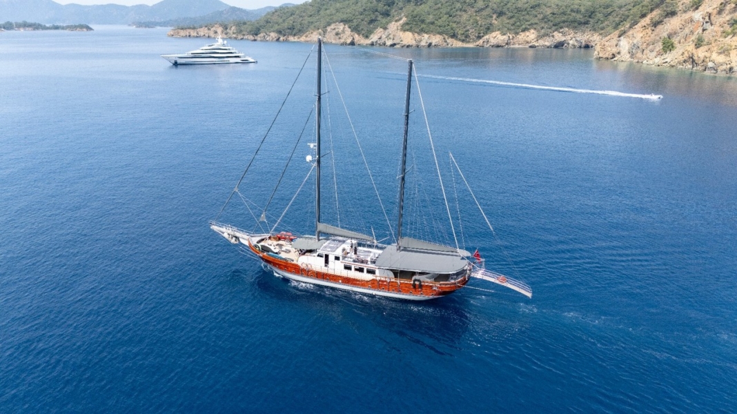 Charter the Berrak Su gulet in Turkey — sail the Turkish Riviera in luxury with 6 cabins, water toys, stunning coves, and premium service.