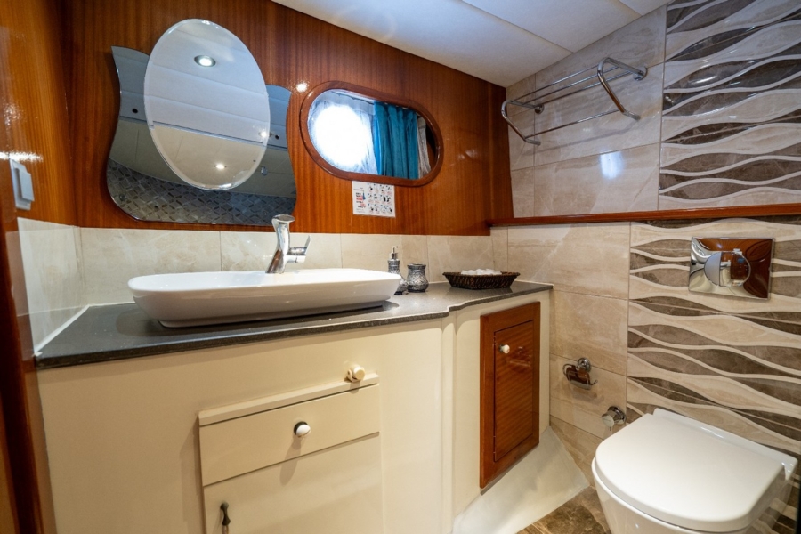 Charter the Berrak Su gulet in Turkey — sail the Turkish Riviera in luxury with 6 cabins, water toys, stunning coves, and premium service.