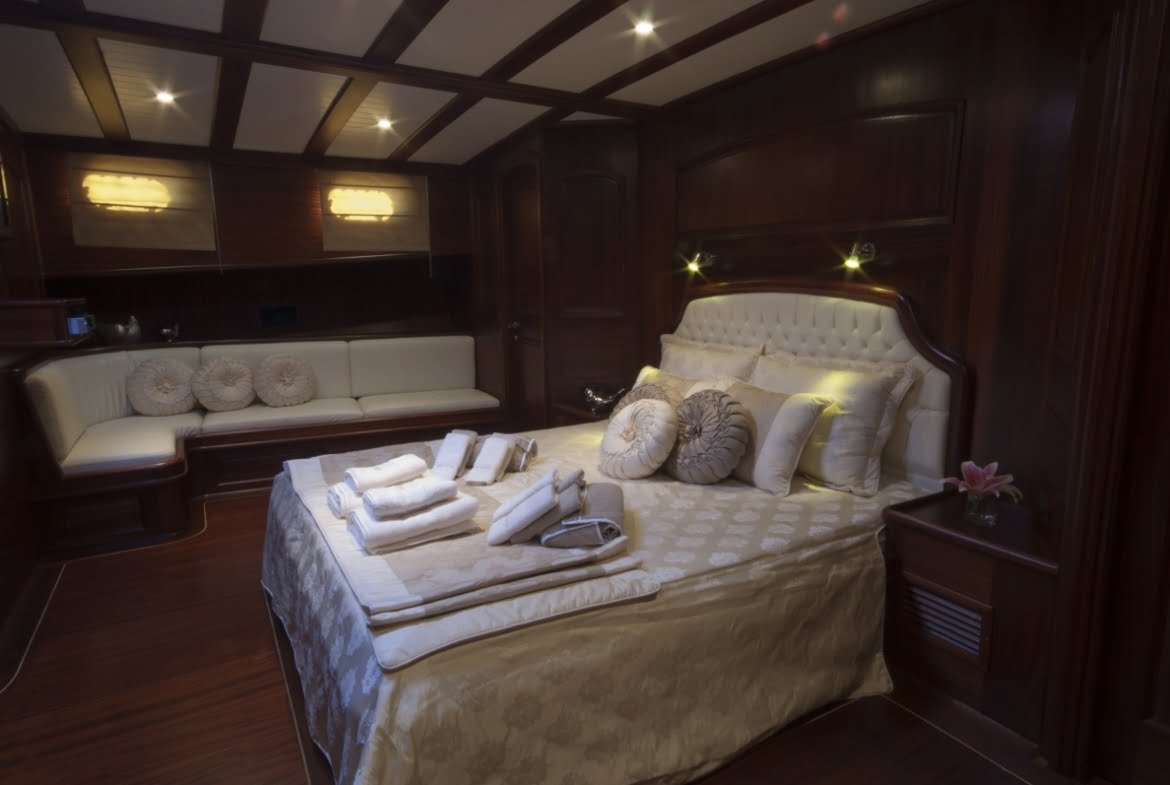 Arif Kaptan A Gulet Luxury Bodrum Yacht Charter 6 Cabins Air Condition