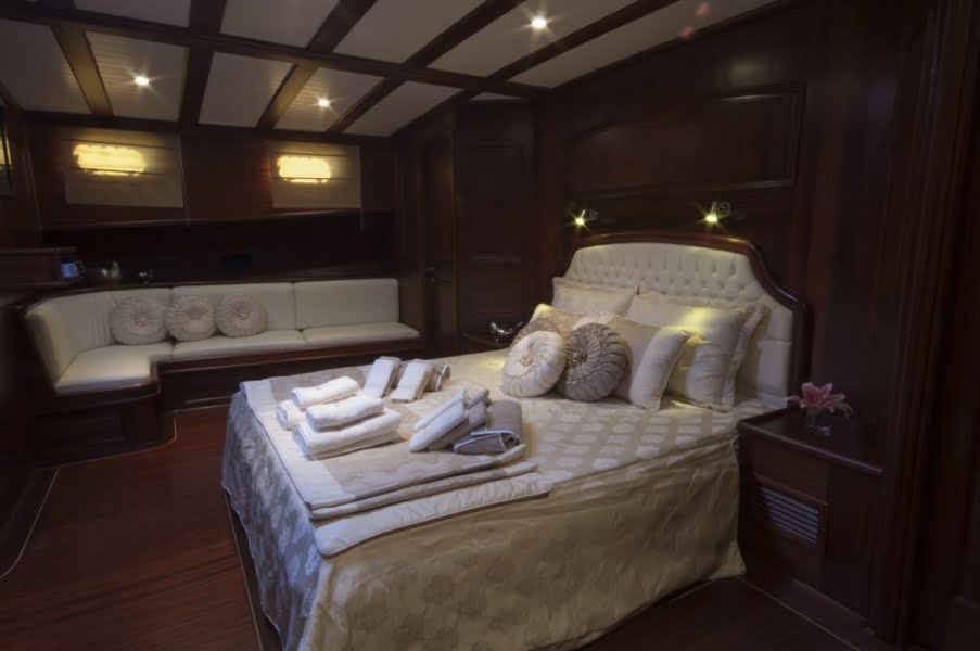 Arif Kaptan A Gulet Luxury Bodrum Yacht Charter 6 Cabins Air Condition