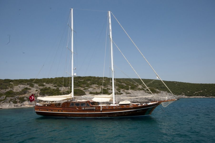 Arif Kaptan A Gulet Luxury Bodrum Yacht Charter 6 Cabins Air Condition