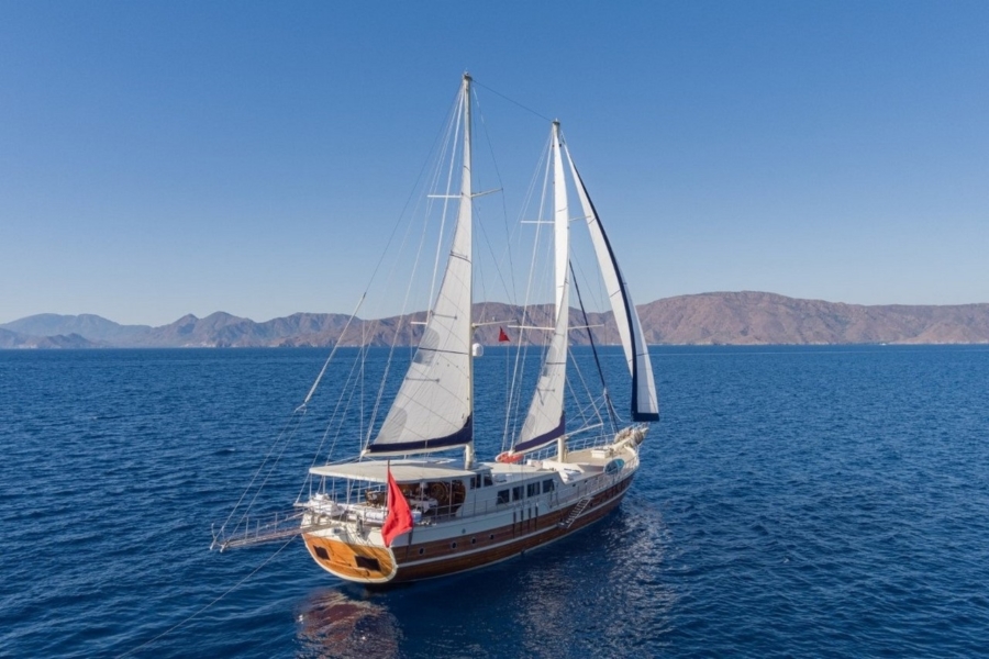 Gulet Junior Orcun for a blue cruise from Bodrum or Marmaris. A classic Turkish gulet offering comfort, privacy, and scenic Mediterranean routes.