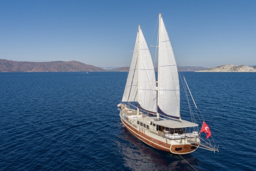 Gulet Junior Orcun for a blue cruise from Bodrum or Marmaris. A classic Turkish gulet offering comfort, privacy, and scenic Mediterranean routes.