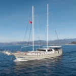 Holiday 5 Gulet offers 10 cabins and accommodation for 20 guests. Perfect for families, groups, or friends seeking an exclusive yacht charter.