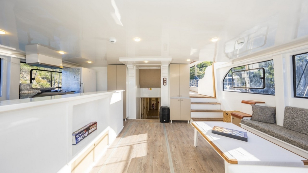 Holiday 5 Gulet offers 10 cabins and accommodation for 20 guests. Perfect for families, groups, or friends seeking an exclusive yacht charter.