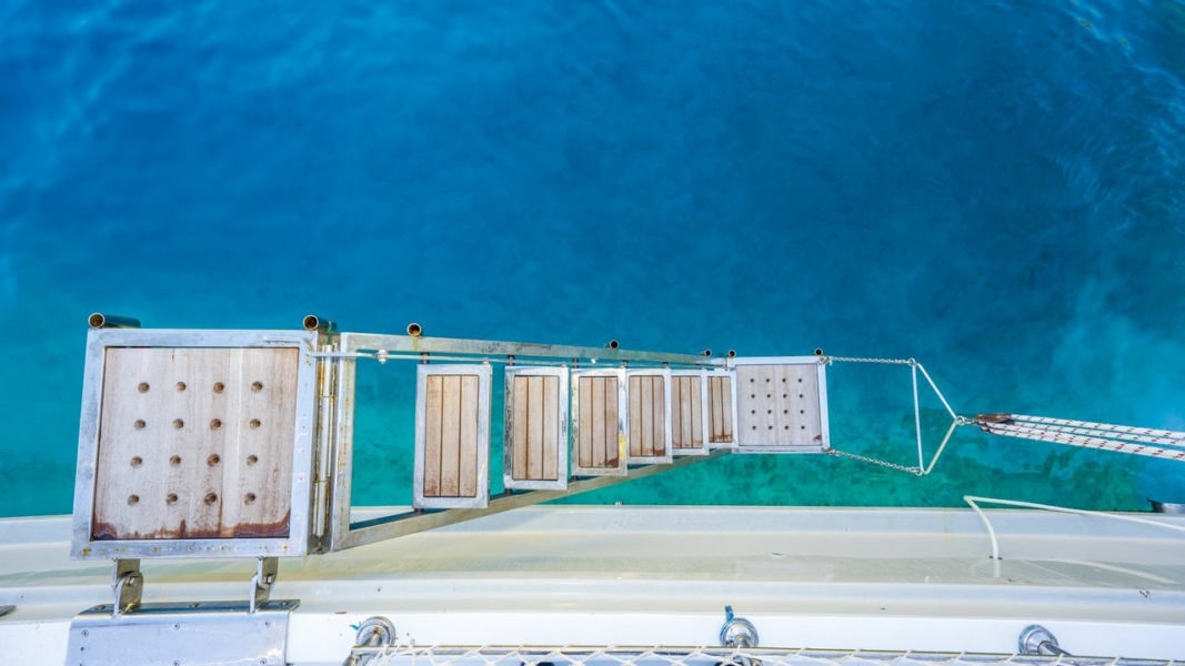 Holiday 5 Gulet offers 10 cabins and accommodation for 20 guests. Perfect for families, groups, or friends seeking an exclusive yacht charter.