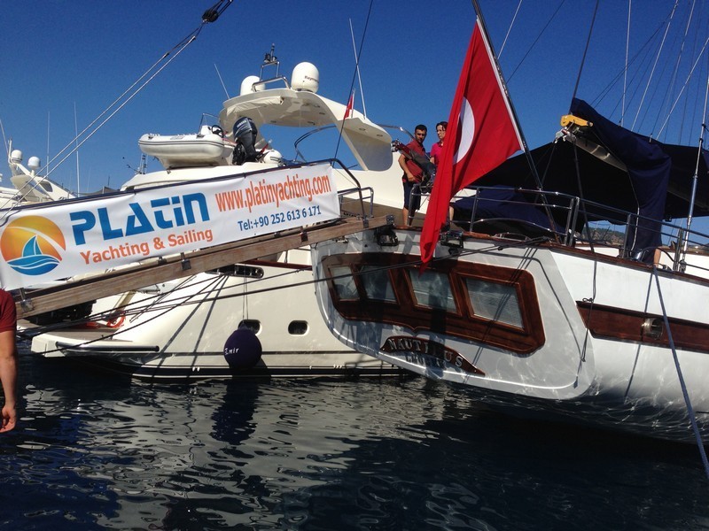 12 Islands Yacht Charter