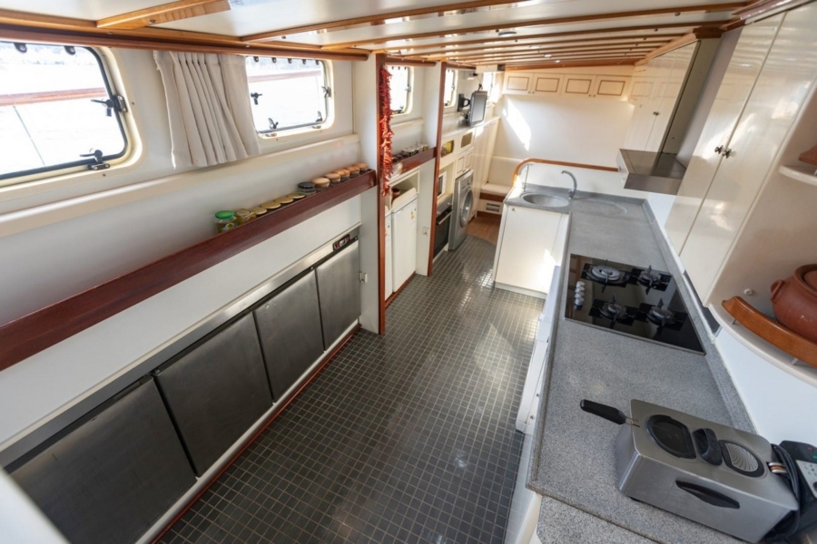 Kanarya offers 6 luxurious cabins, spacious decks, water sports, and a professional crew for the perfect Blue Cruise along Turkey’s coast.