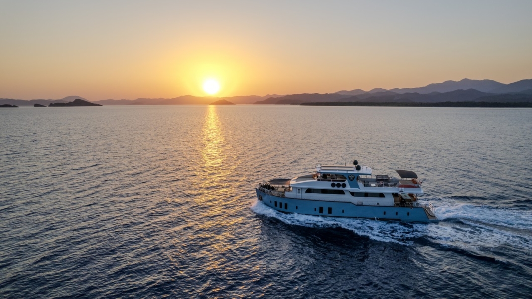 Simay F is a 26m luxury trawler offering 4 elegant cabins, spacious flybridge, and relaxed cruising along the Turkish Riviera.