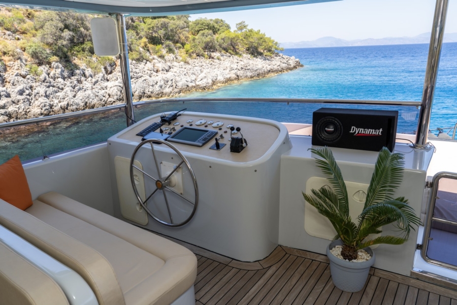 Simay F is a 26m luxury trawler offering 4 elegant cabins, spacious flybridge, and relaxed cruising along the Turkish Riviera.