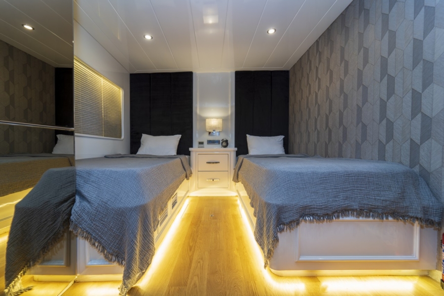 Simay S Trawler in Turkey. Luxury trawler yacht with 5 cabins for 10 guests, professional crew, jacuzzi and Blue Cruise routes.