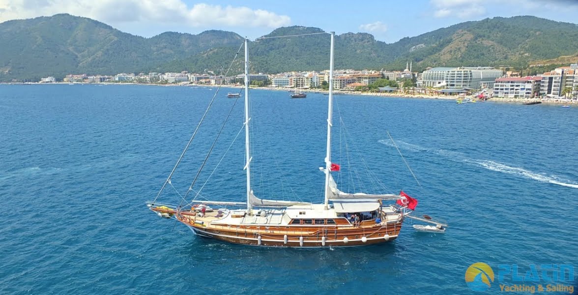 Yacht Kaptan Mehmet Bugra 8 Cabins 34 Meters Yacht Charter Turkey