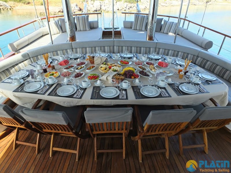 Yacht Kaptan Mehmet Bugra 8 Cabins 34 Meters Yacht Charter Turkey