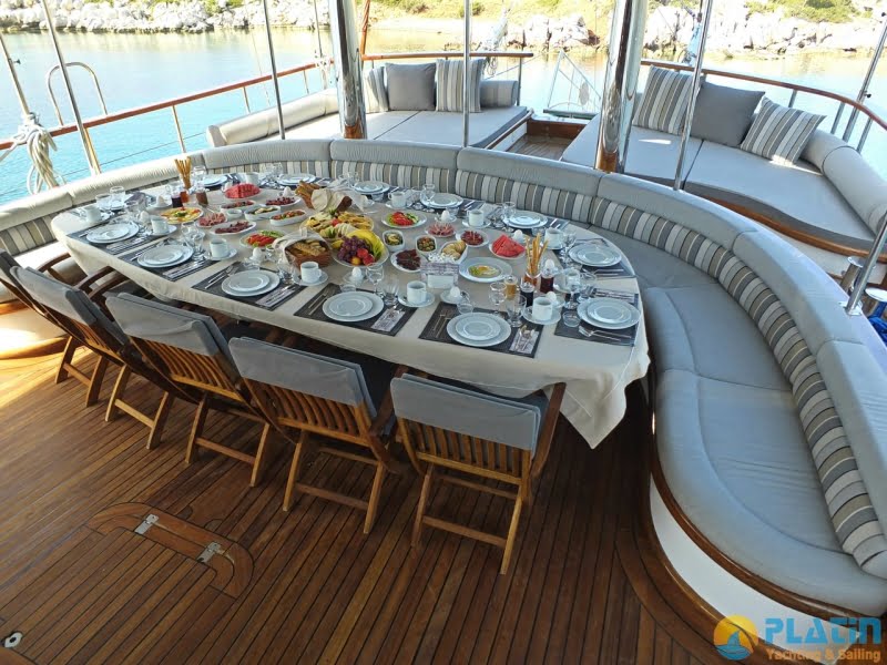 Yacht Kaptan Mehmet Bugra 8 Cabins 34 Meters Yacht Charter Turkey