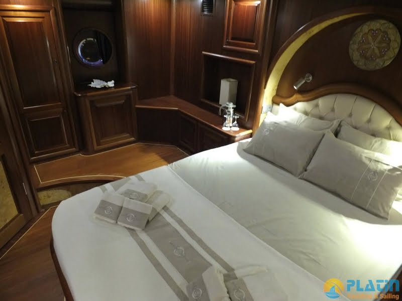 Yacht Kaptan Mehmet Bugra 8 Cabins 34 Meters Yacht Charter Turkey