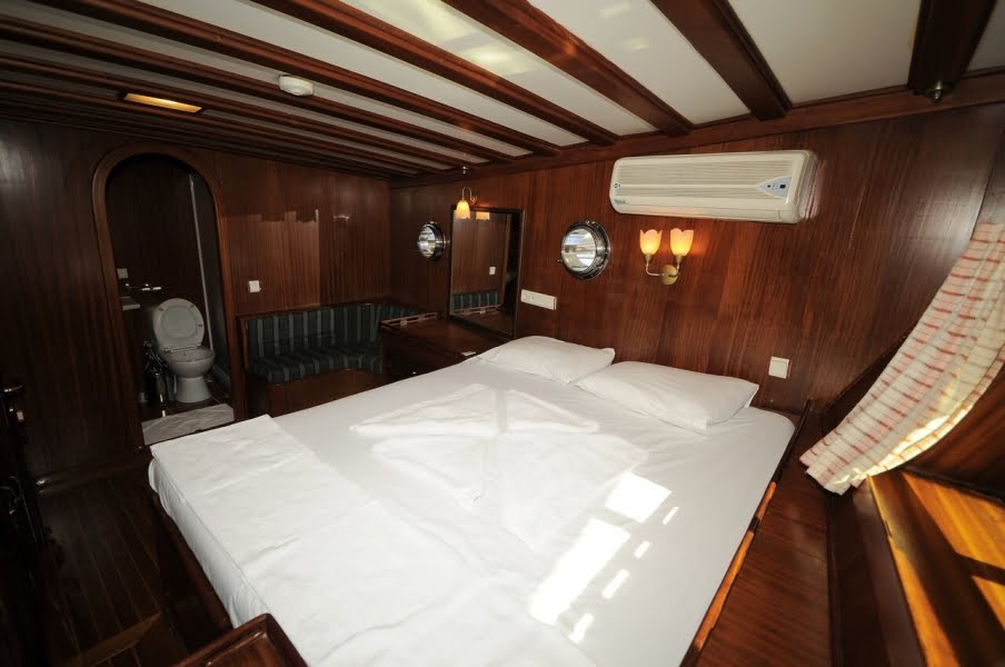 Crewed Yacht Charter with Prenses Selin Gulet Turkey