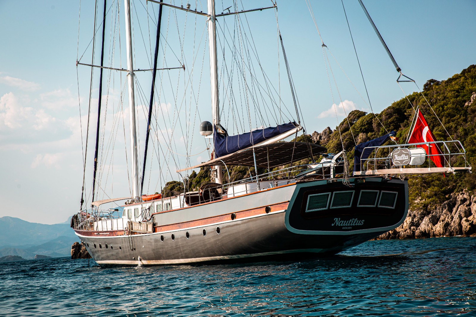 nautilus yacht charter greece