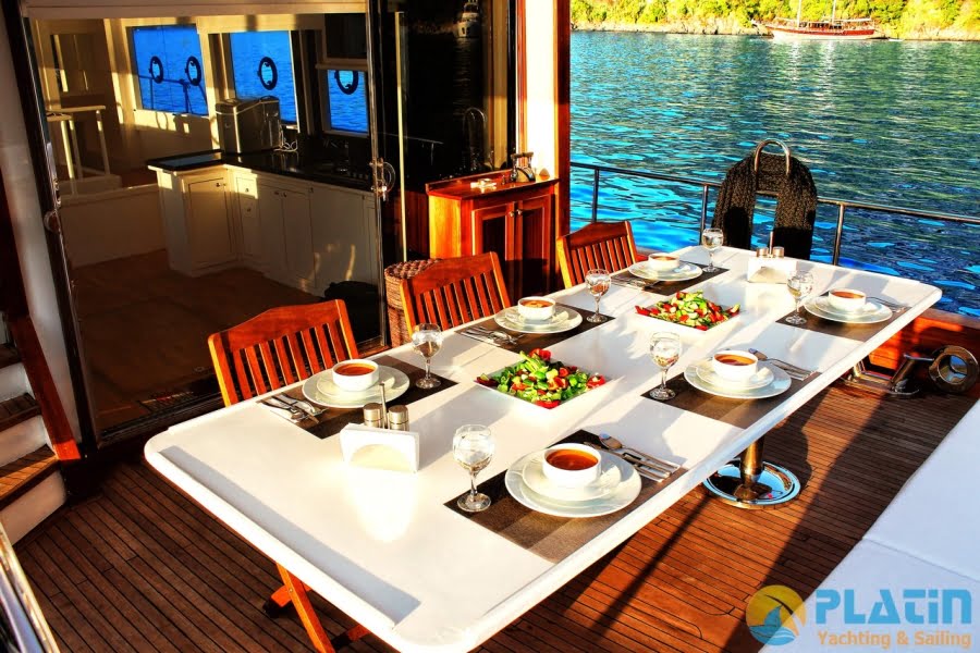 Maske 3 Rental Motorycht in Turkey Fethiye Marmaris Bodrum