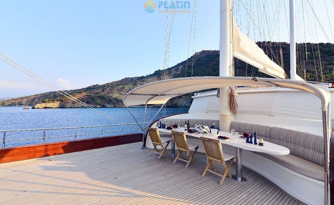Berrak Su Gulet Yacht