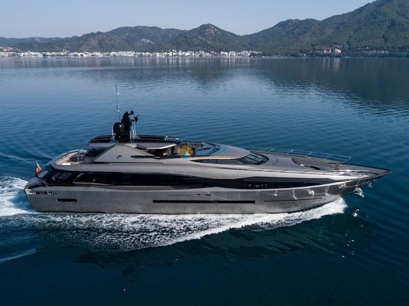 Motoryacht Charter Rent Motor Yacht