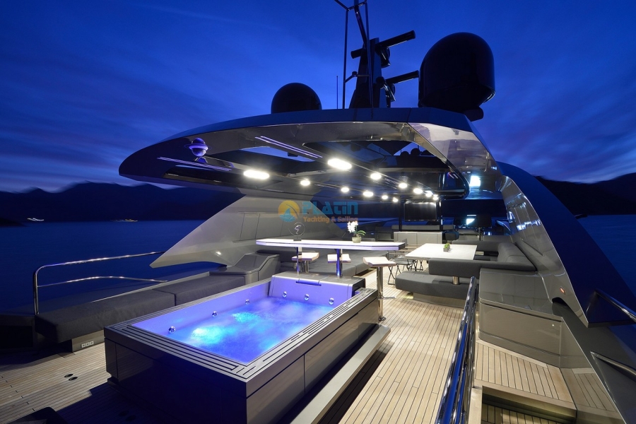 Motoryacht Charter Rent Motor Yacht