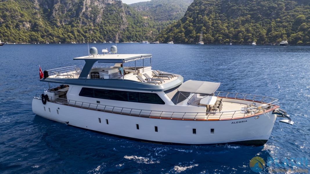 Alegria Trawler Yacht