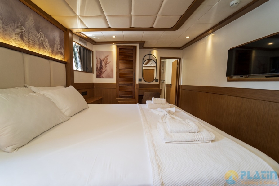 Alegria Trawler Yacht