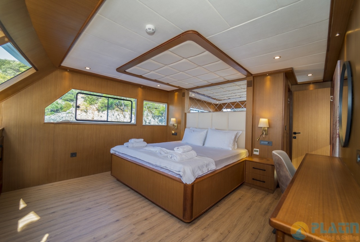 Alegria Trawler Yacht