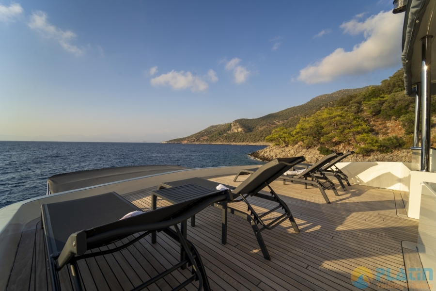 Alegria Trawler Yacht