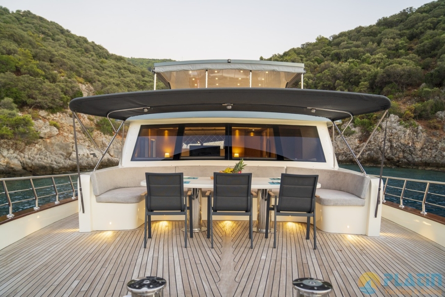 Alegria Trawler Yacht