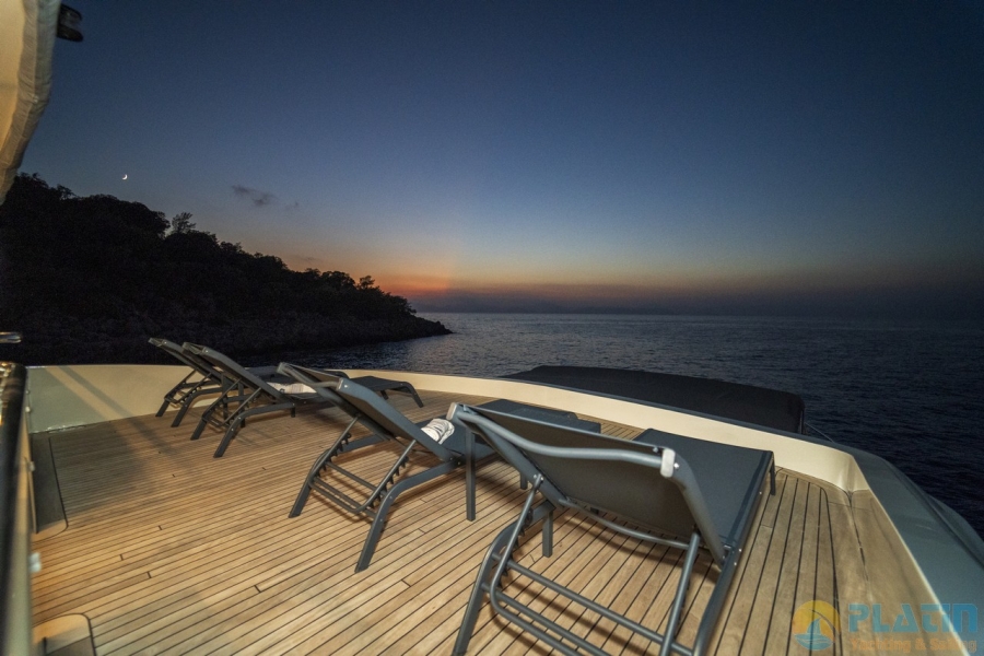 Alegria Trawler Yacht