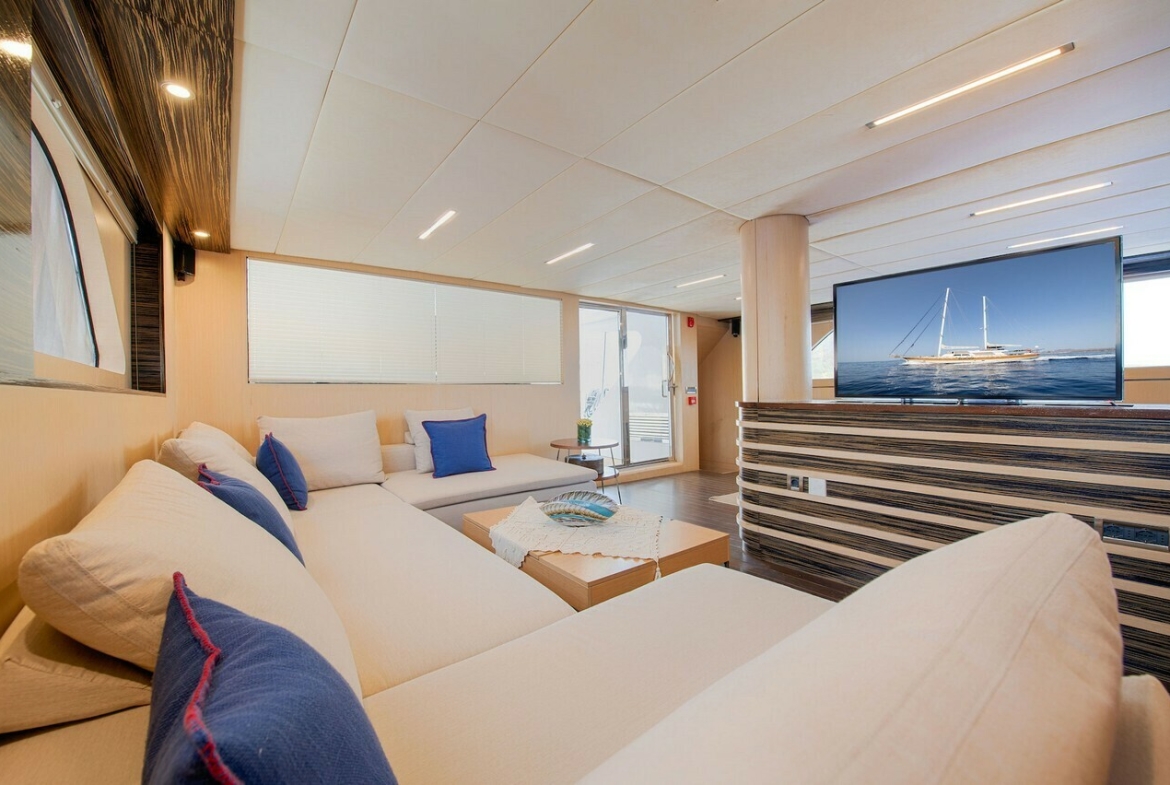 The Wall Gulet Yacht caicco