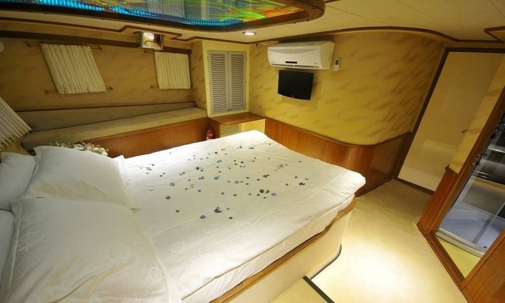 ece arina gulet caicco