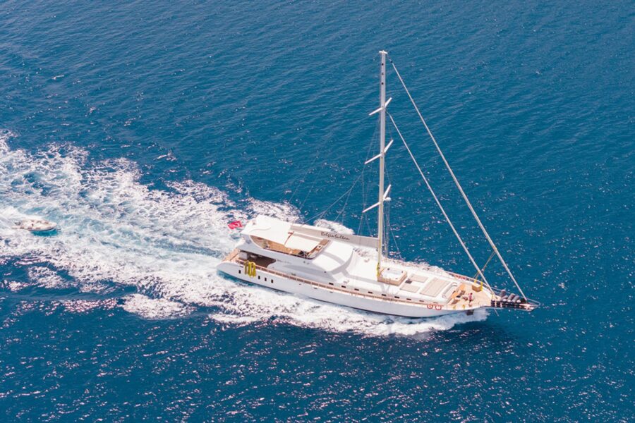 10 Best Luxury Gulets for Charter in Turkey & Greece