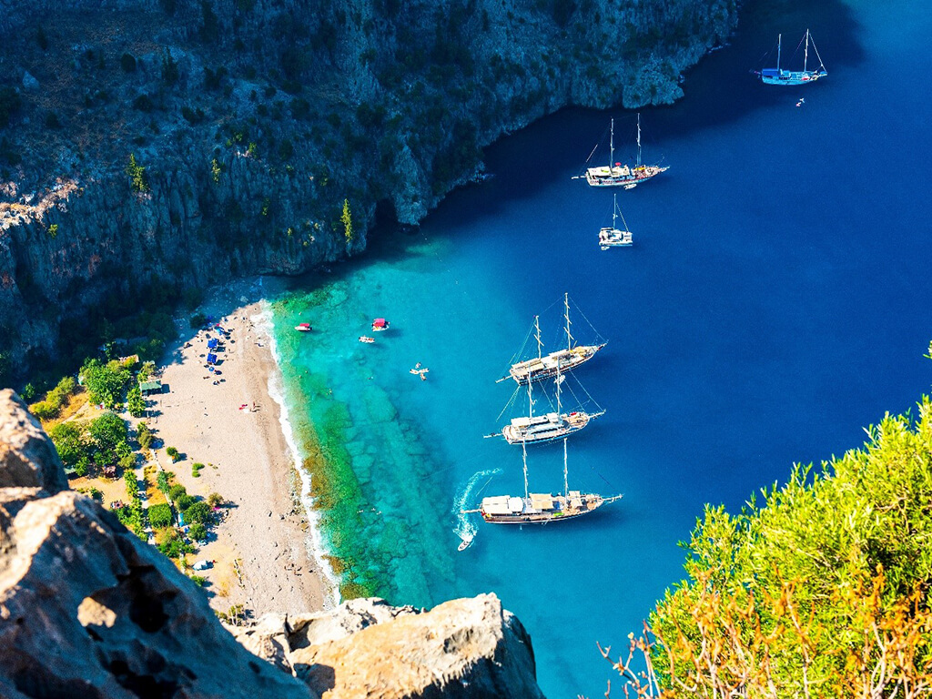 10 Reasons to Charter a Yacht and Blue Cruise from Fethiye
