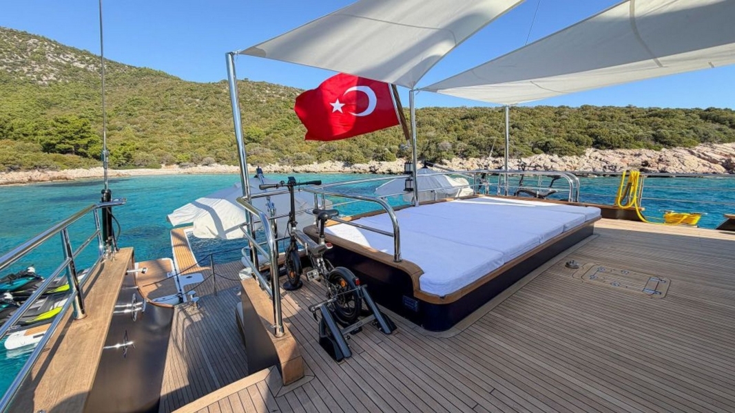 Oguz Khan Ultra Luxury Sailing Yacht Charter