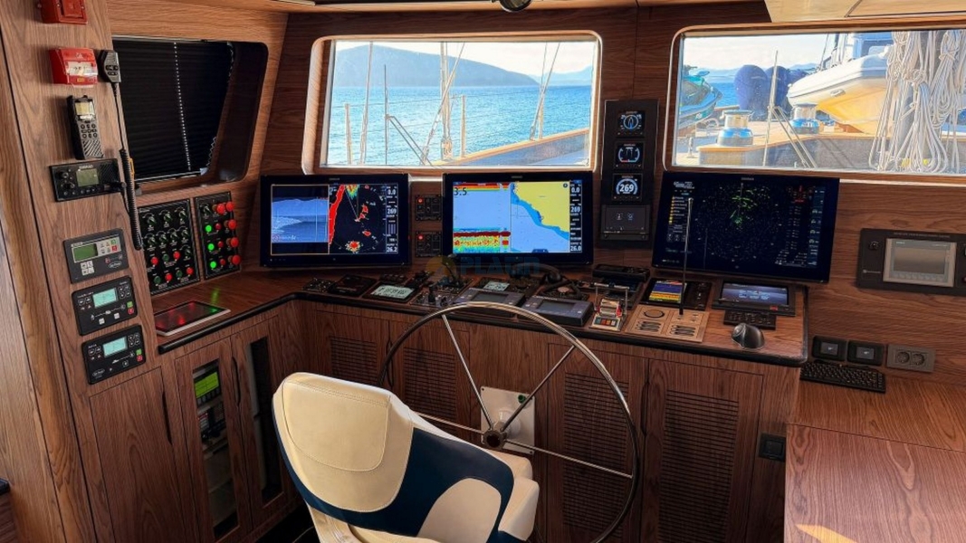 Oguz Khan Ultra Luxury Sailing Yacht Charter