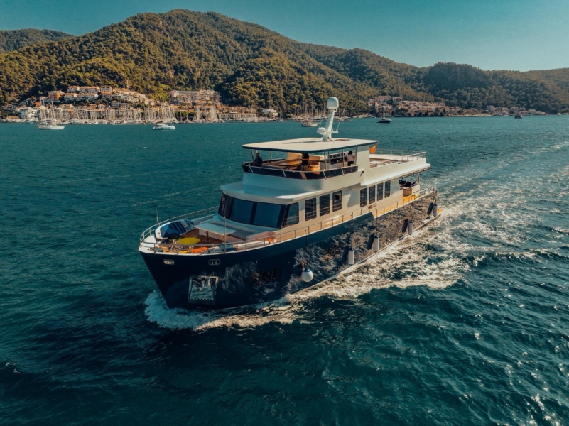 Experience an unforgettable blue cruise on BELUGA, a modern 2025 luxury motor yacht. 5 cabins, 10 guests, water sports, and tailor-made itineraries in Turkey & the Greek Islands.