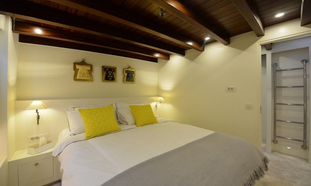 Charter White Soul from Marmaris for a private weekly luxury gulet cruise. Enjoy water sports, sun, and a personalized blue voyage experience.