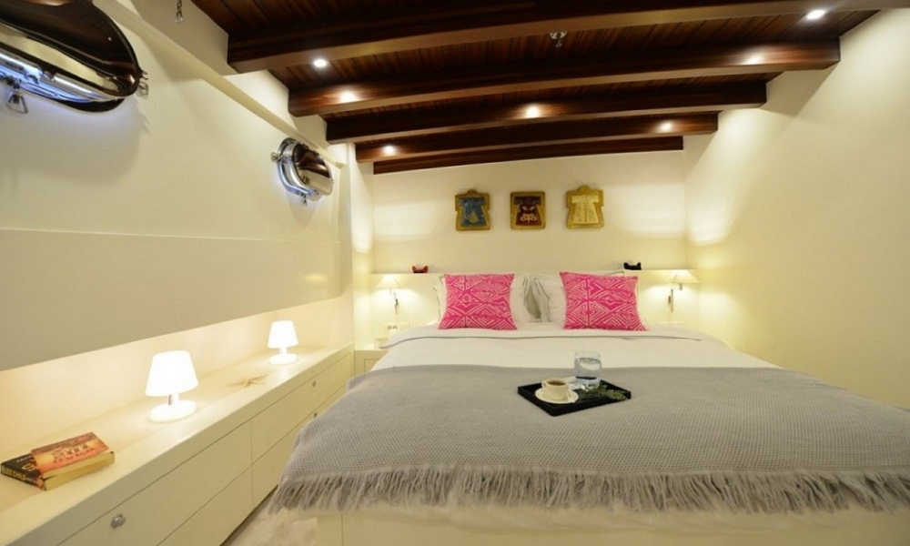 Charter White Soul from Marmaris for a private weekly luxury gulet cruise. Enjoy water sports, sun, and a personalized blue voyage experience.