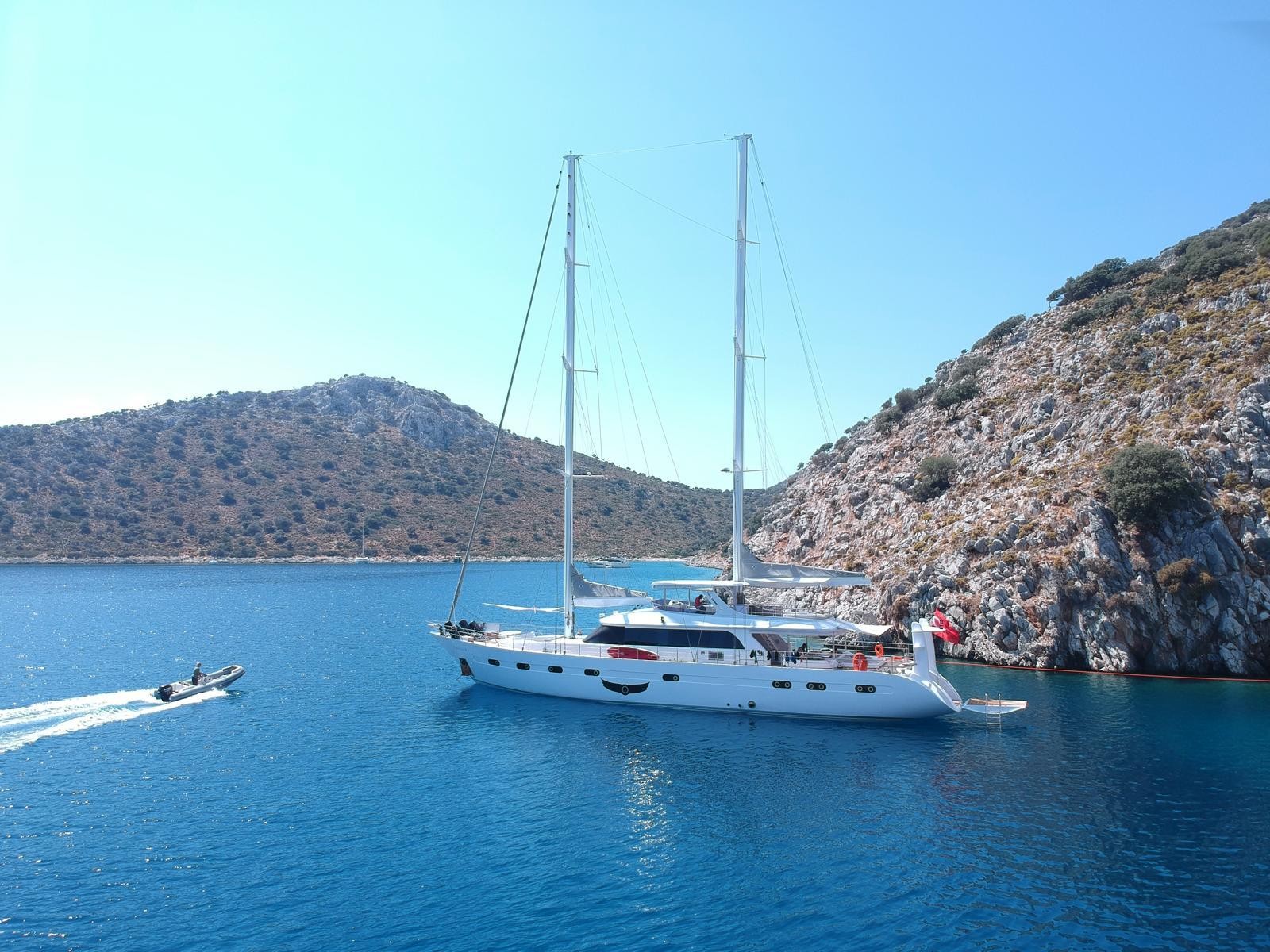 Why the Best Moments of a Blue Cruise Are Never Written in the Itinerary