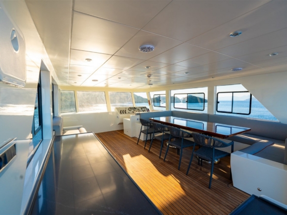 Learn how Wi-Fi works on Blue Cruise yachts in Turkey. Satellite vs mobile coverage, speeds, and remote work tips.